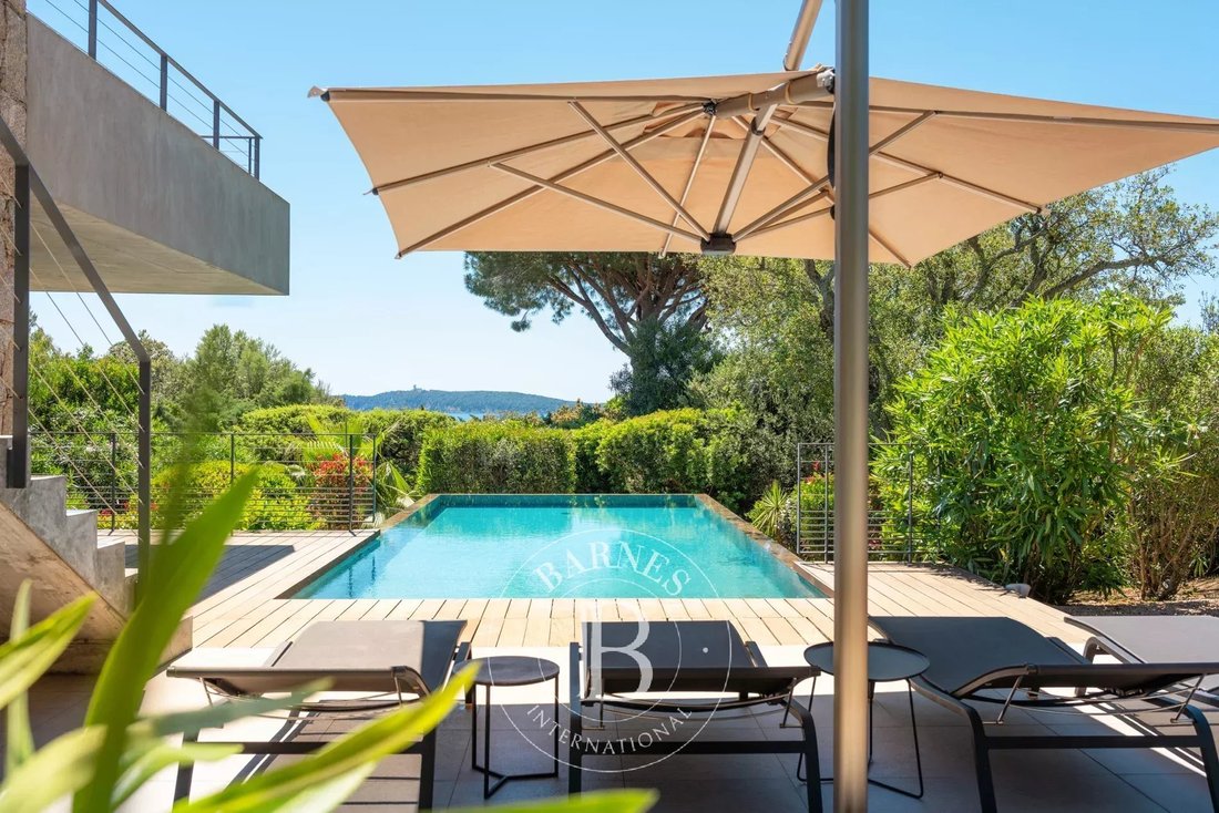 Villa in Lecci, Corsica, France 2 - 12937861