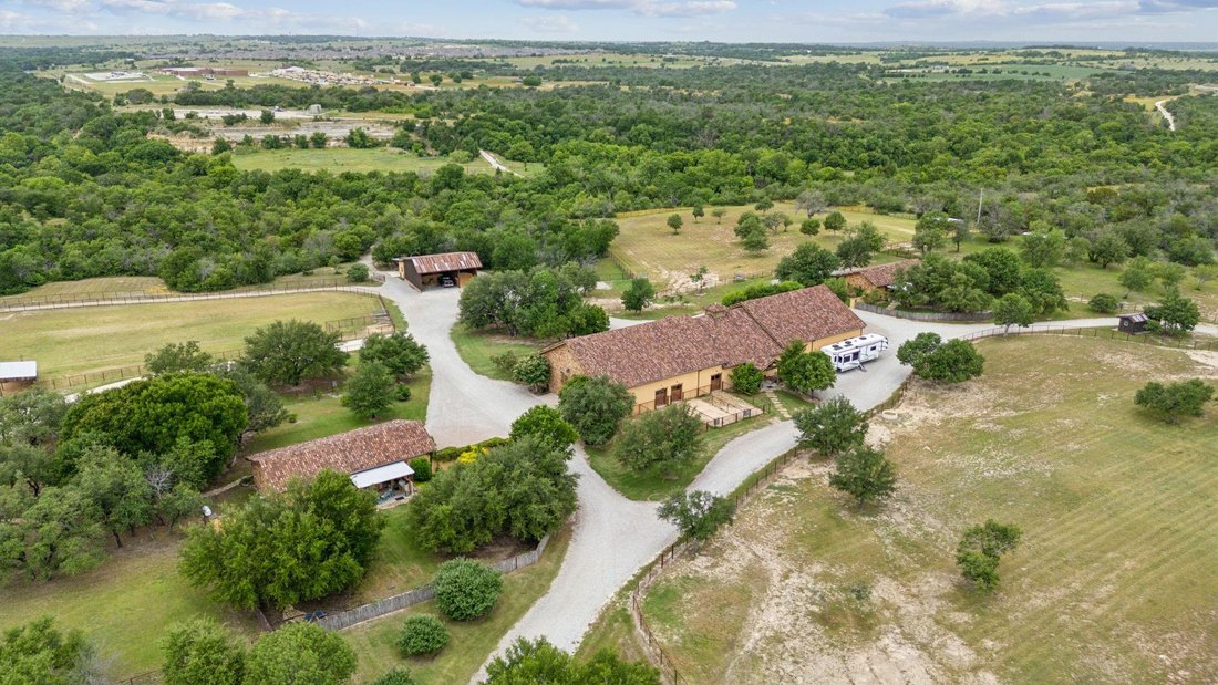 Farm Ranch in White Settlement, Texas, United States 3 - 17526998