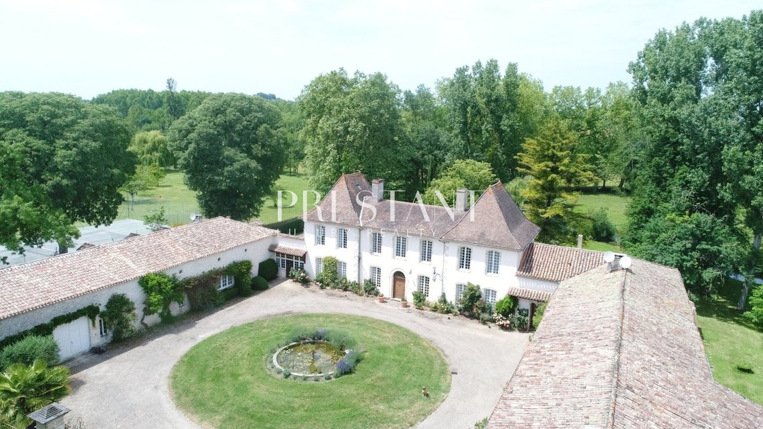 Beaumont-du-Perigord, Beaumontois en Périgord, France 5 - 18070465