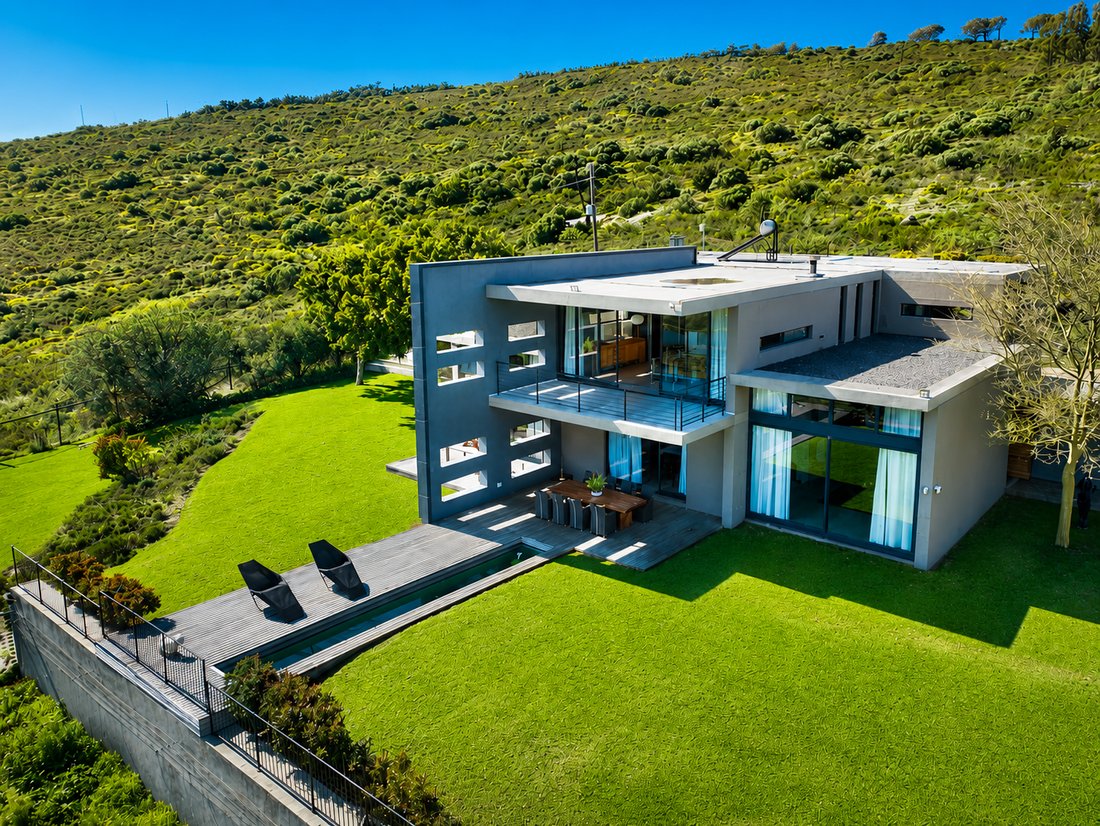 Farm Ranch in Kuils River, Cape Town, South Africa 1 - 13384333