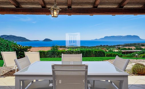 Villa à Figari/Golfo Aranci, Sardaigne, Italie 1