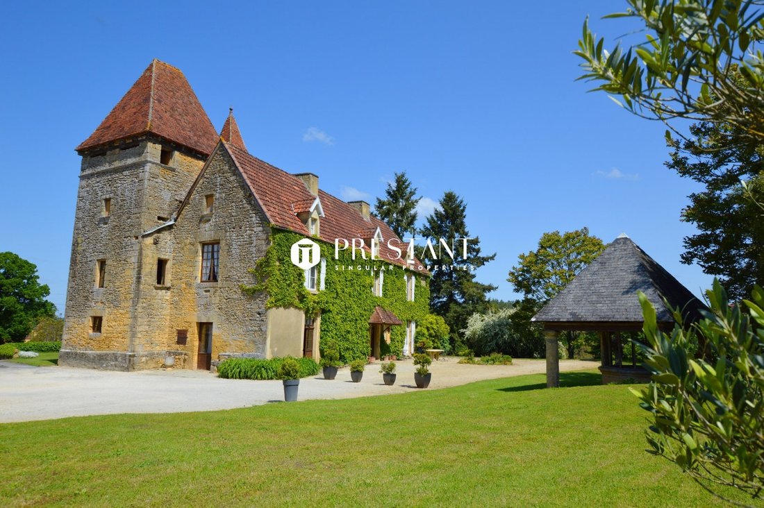 Sarlat-la-Canéda, Nouvelle-Aquitaine, France 1 - 18070539