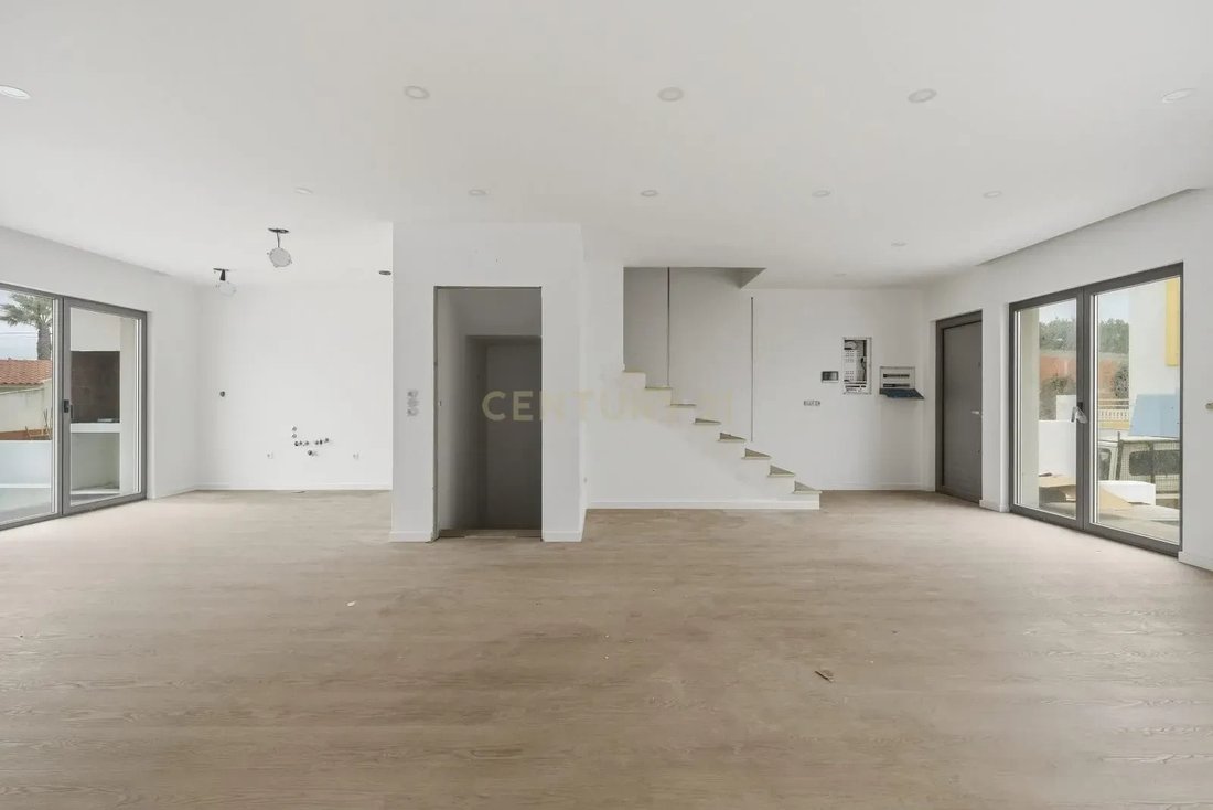Villa in Silveira, Lisbon, Portugal 4 - 18009764
