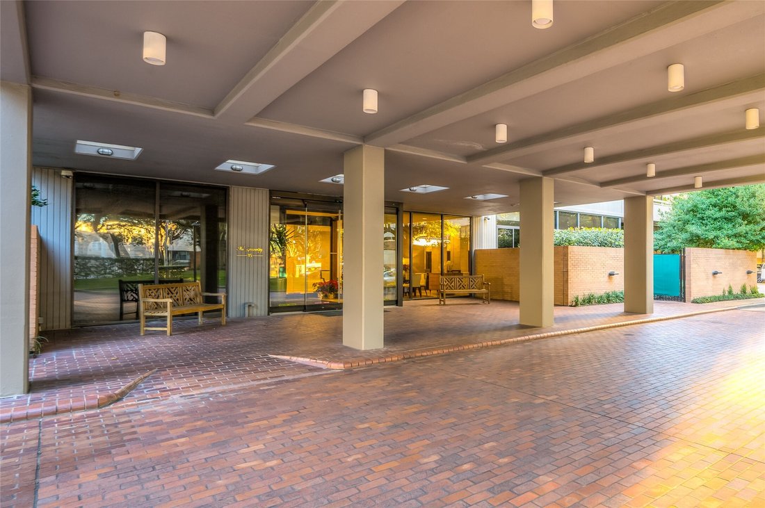 Condo in Houston, Texas, United States 2 - 18070245