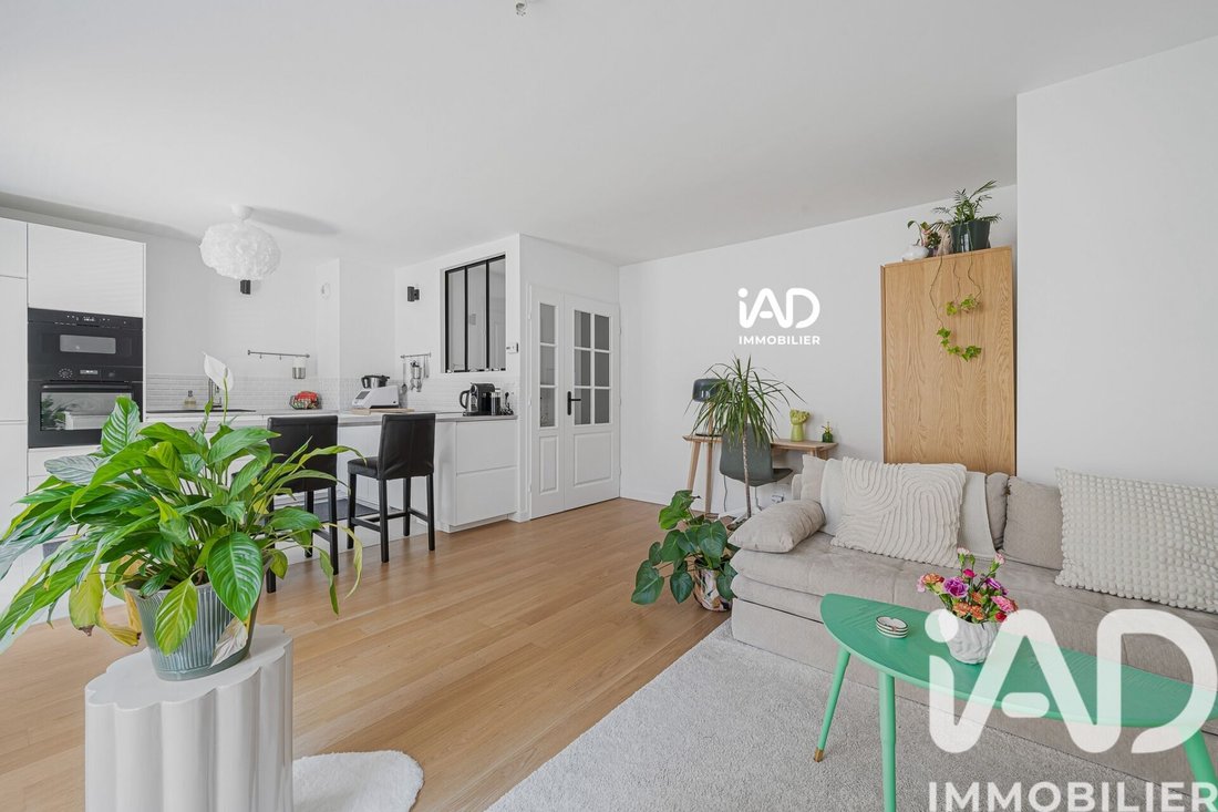 Apartment in Chatou, Ile-de-France, France 1 - 18071283