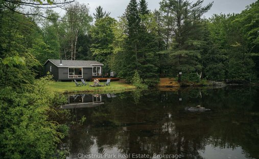 Casa a Emsdale, Ontario, Canada 1