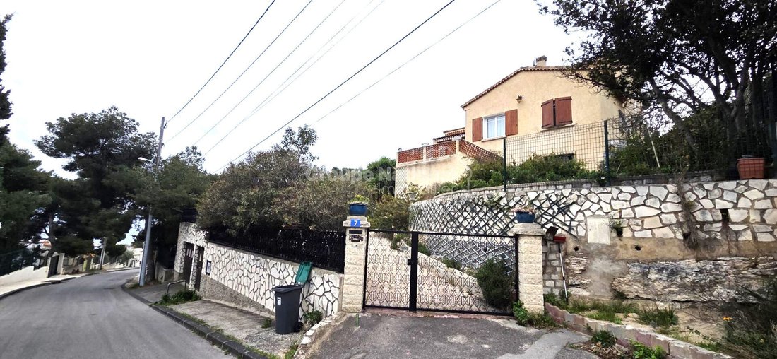 Villa in 16e Arrondissement, Marseille, France 3 - 18070707