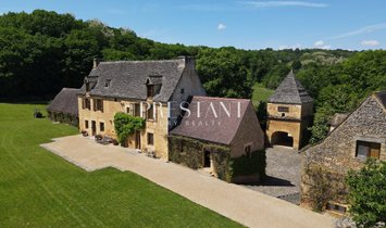 Estate in Sarlat-la-Canéda, Nouvelle-Aquitaine, France 1