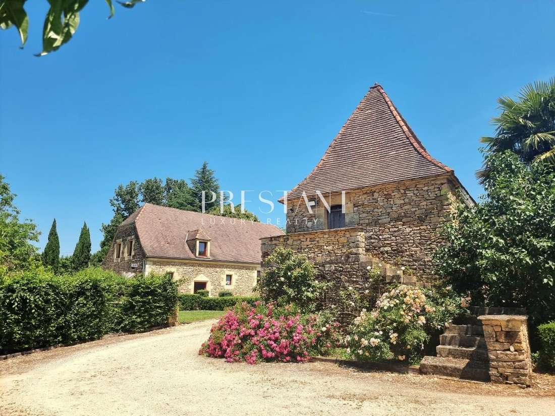 Domaine à Sarlat-la-Canéda, Nouvelle-Aquitaine, France 5 - 18070475