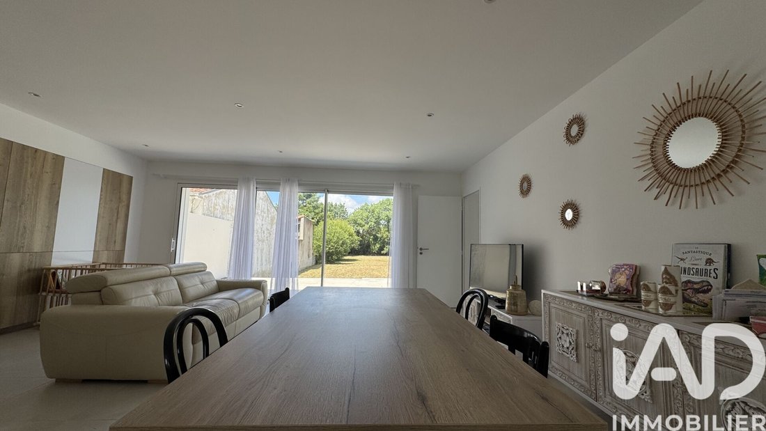 House in La Beaume-Avant Garde, Rochefort, France 4 - 17897120