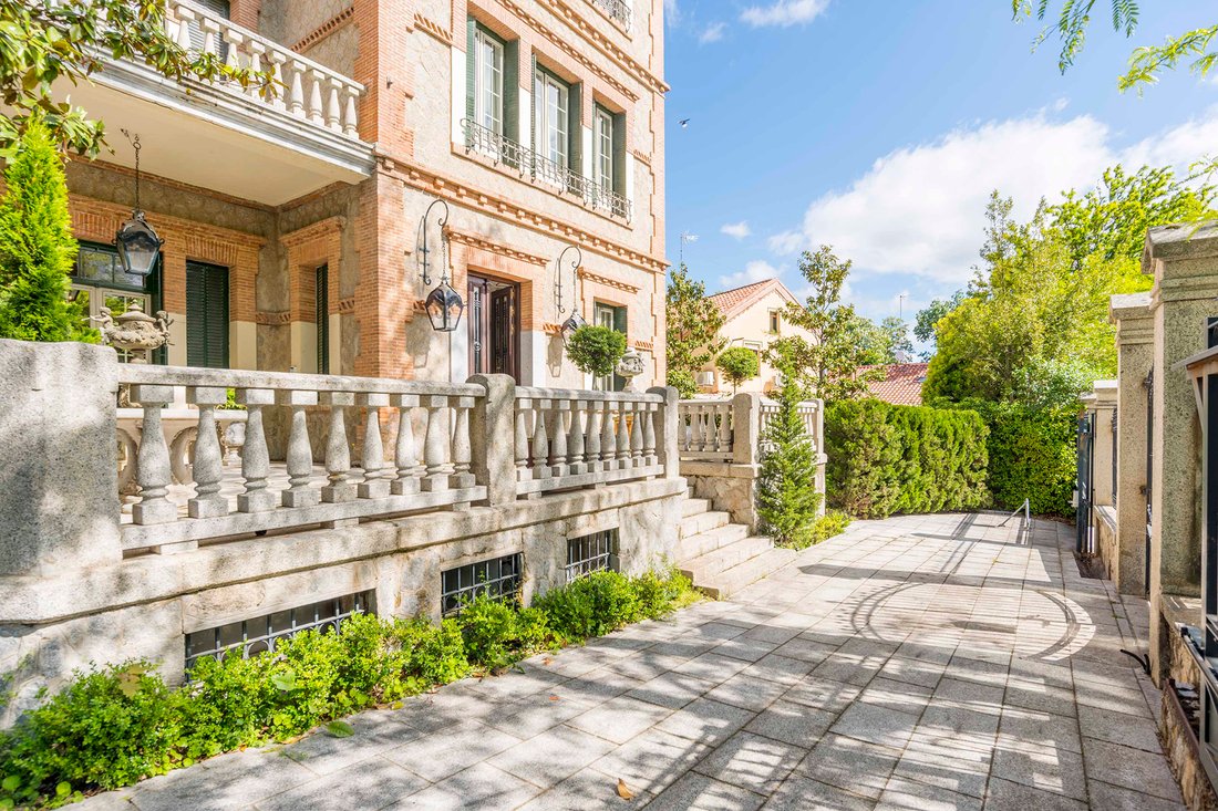 House in San Lorenzo de El Escorial, Comunidad de Madrid, Spain 2 - 18070530