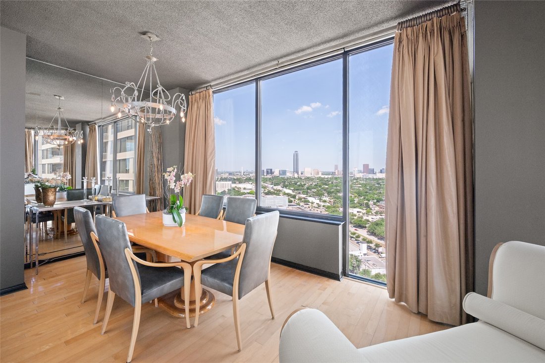 Condo in Houston, Texas, United States 4 - 18070245