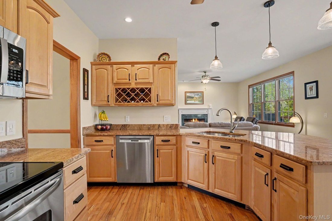 House in Pleasant Valley, New York, United States 4 - 18070153
