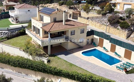 House in Lloret de Mar, Catalonia, Spain 1