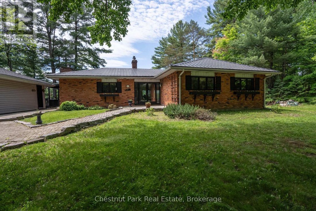 House in Huntsville, Ontario, Canada 5 - 17973207