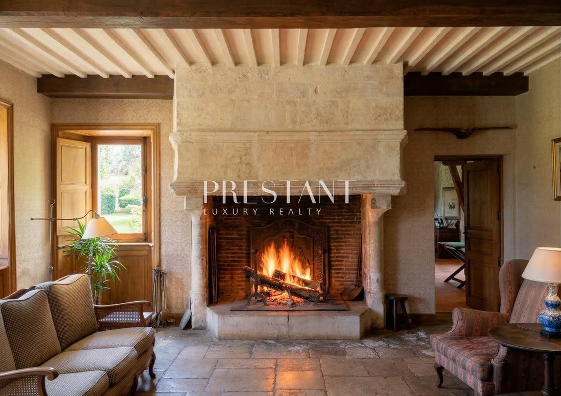 Estate in Sarlat-la-Canéda, Nouvelle-Aquitaine, France 5 - 18070447