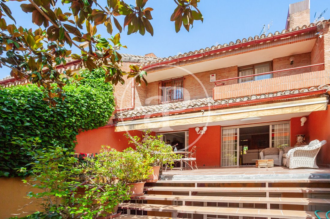 Villa a Aravaca, Madrid, Spagna 1 - 18070370