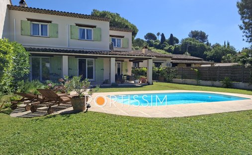 Villa à Saint-Paul-de-Vence, Provence-Alpes-Côte d'Azur, France 1