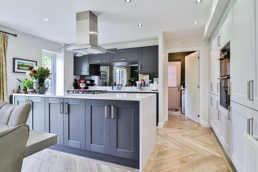 House in Hurworth Place, England 4 - 18070403