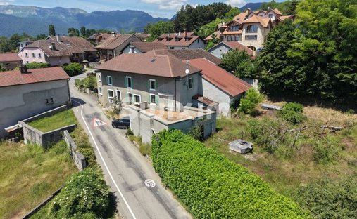 House in Grilly, Auvergne-Rhône-Alpes, France 1