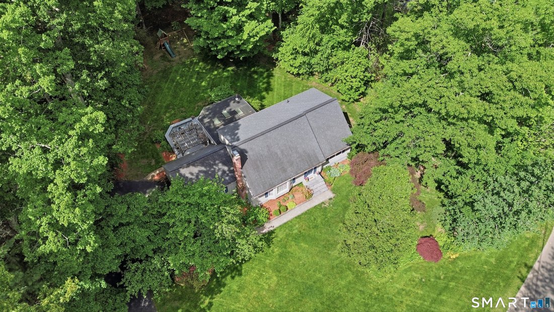 House in Simsbury, Connecticut, United States 3 - 18070146