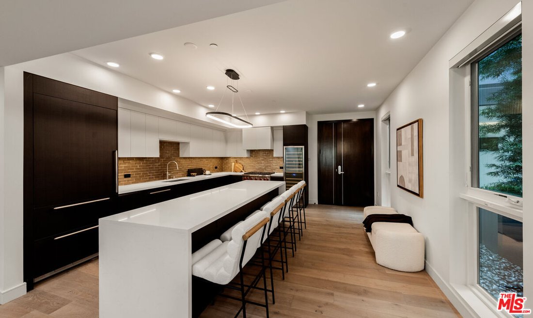 Condo in Los Angeles, California, United States 1 - 18070561