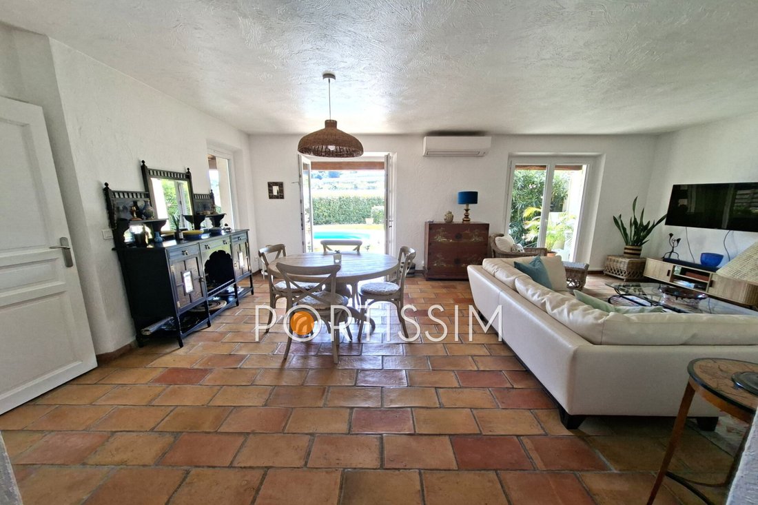 Villa in Saint-Paul-de-Vence, Provence-Alpes-Côte d'Azur, France 2 - 18070072