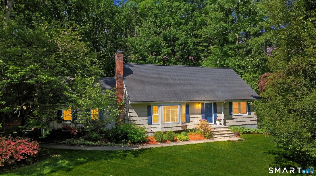 House in Simsbury, Connecticut, United States 2 - 18070146