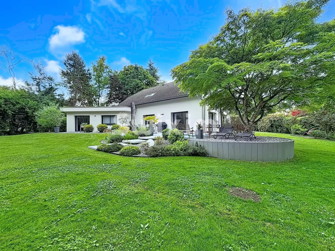 House in Ouest, Saint-Genis-Pouilly, France 2 - 18070333