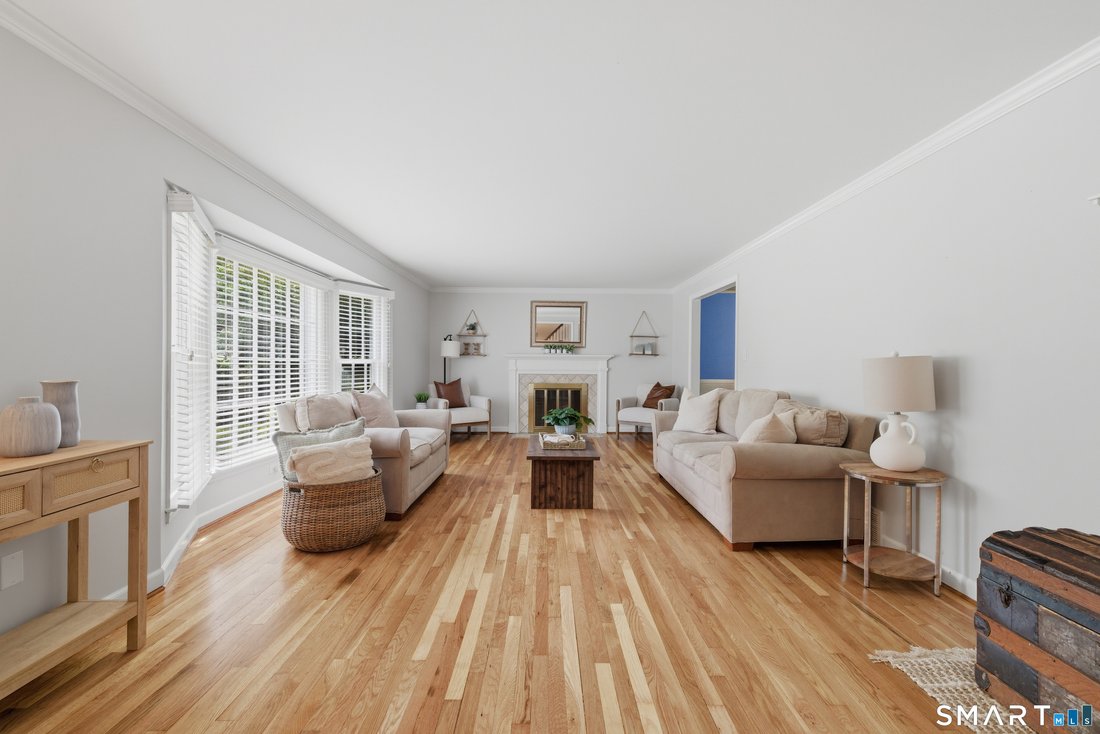 House in Simsbury, Connecticut, United States 5 - 18070146