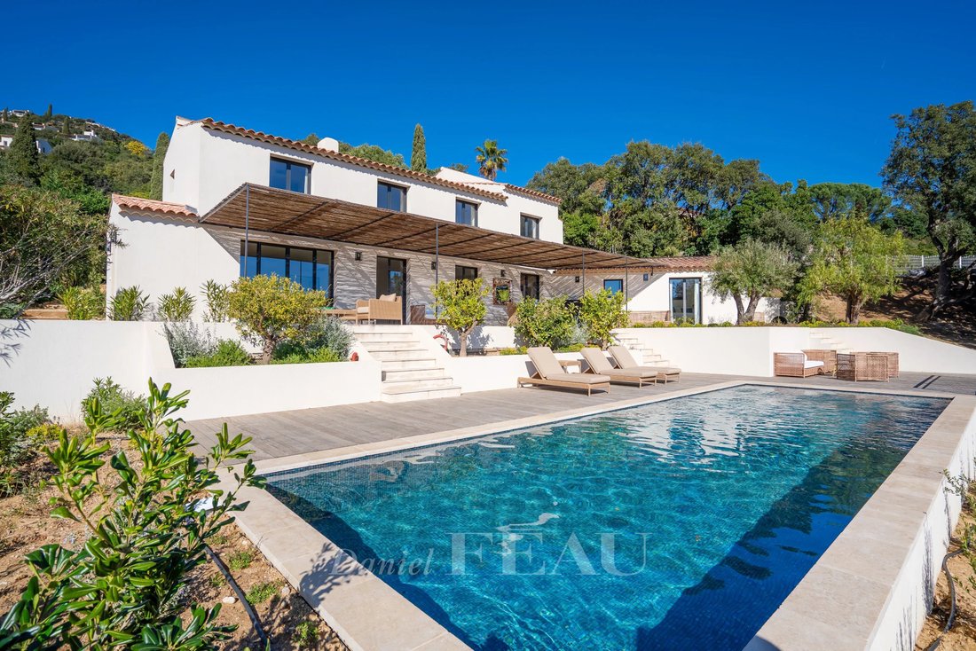 Villa in Nord, Cavalaire-sur-Mer, France 3 - 15230165