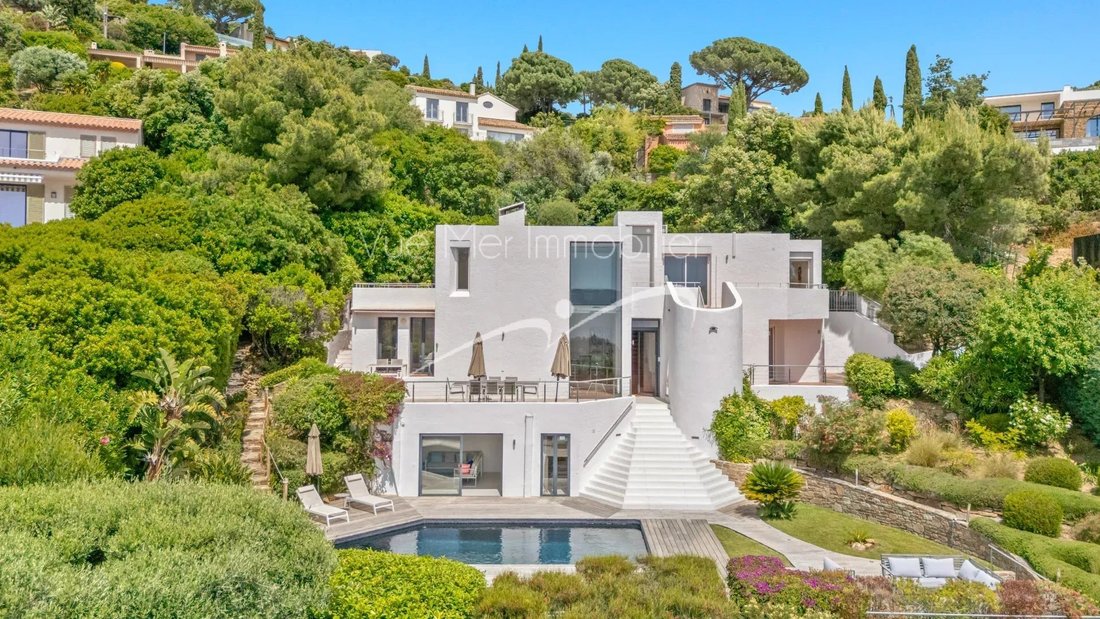 Villa in Le Lavandou, Provence-Alpes-Côte d'Azur, France 3 - 18070252