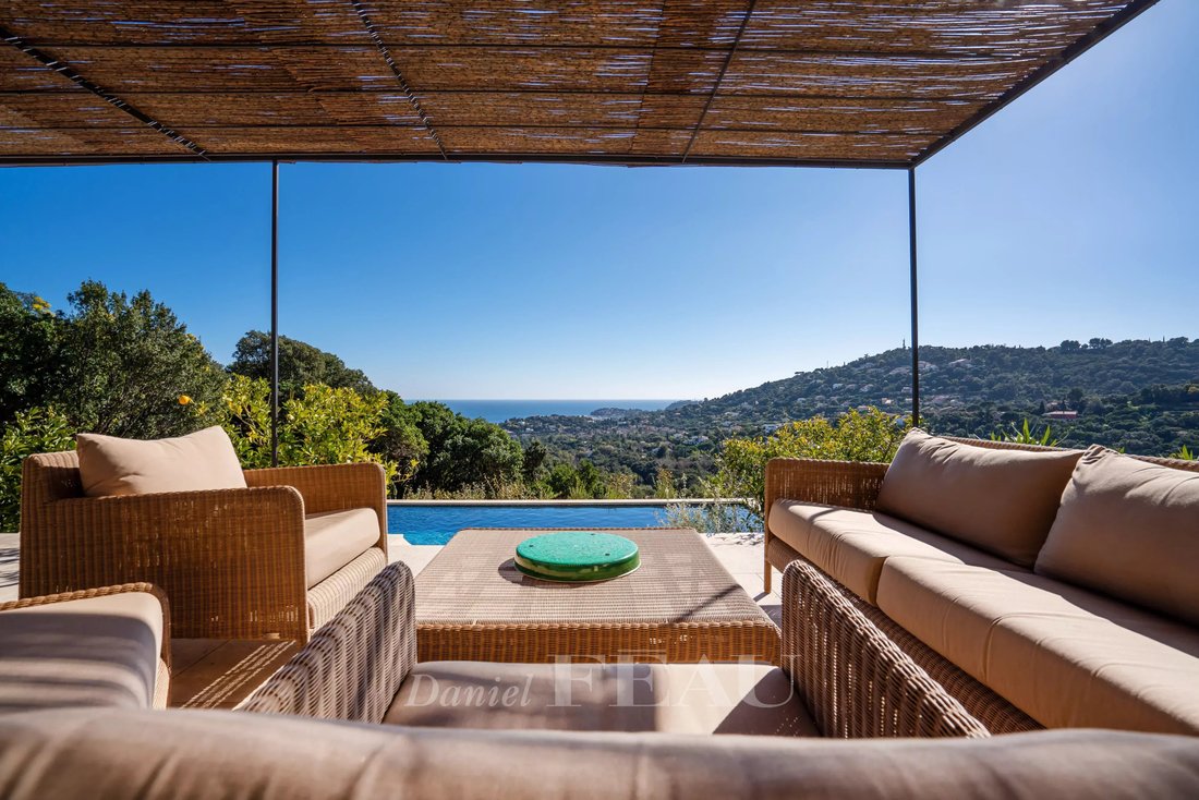 Villa in Nord, Cavalaire-sur-Mer, France 4 - 15230165