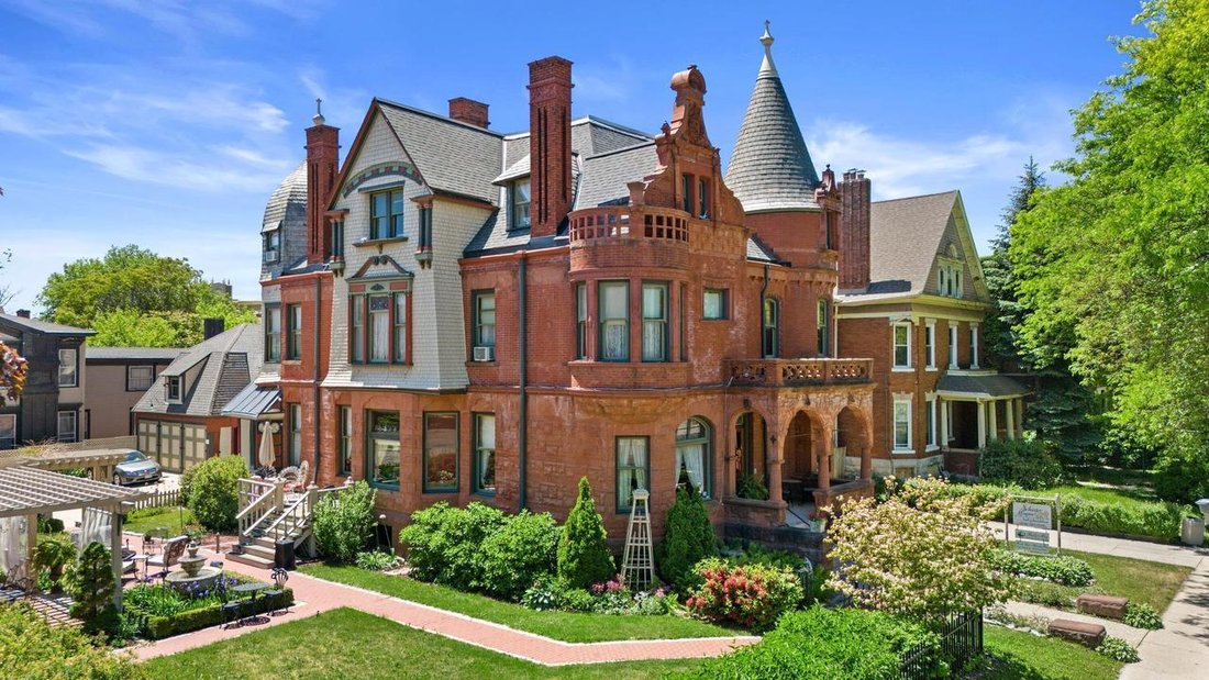 House in Milwaukee, Wisconsin, United States 1 - 17879200