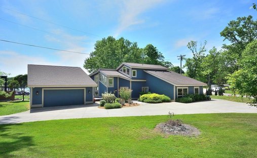 House in Nashotah, Wisconsin, United States 1