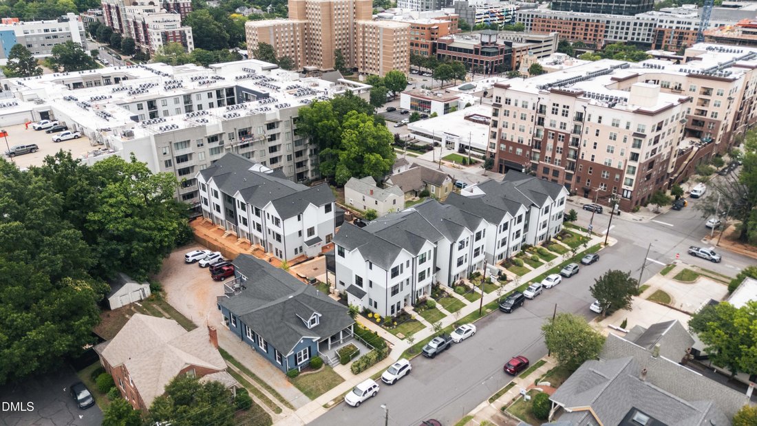 Townhouse in Raleigh, North Carolina, United States 3 - 18075515