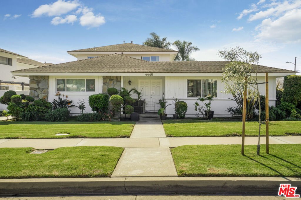 Torrance, California, United States 5 - 18071398