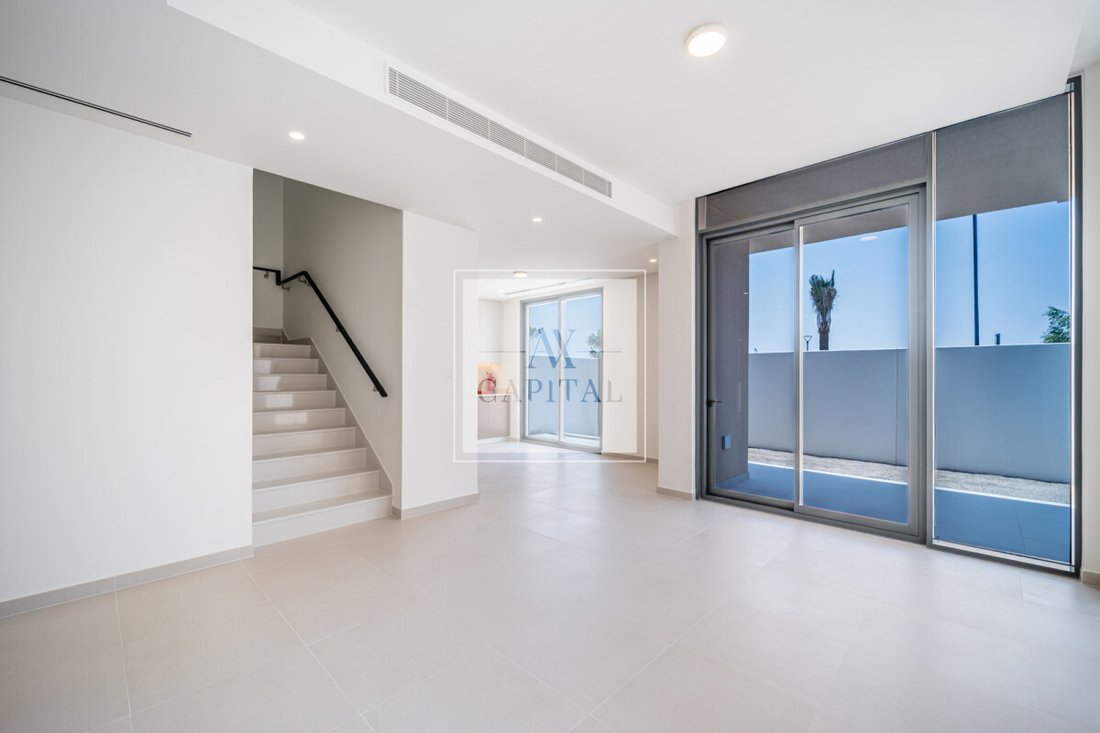Villa in Dubai Marina / Marsa Dubai, Dubai, United Arab Emirates 1 - 18072886