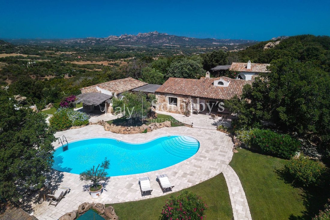 Maison à Arzachena, Sardaigne, Italie 4 - 17914689