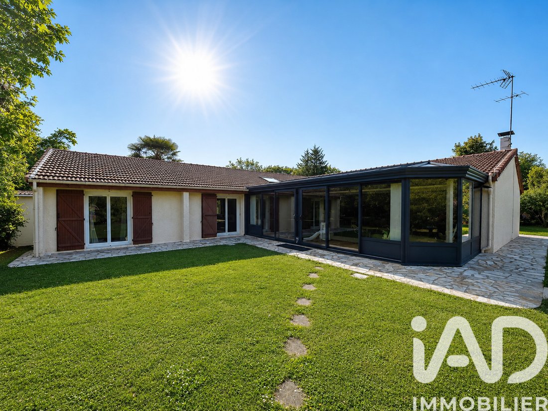 House in Nord Ouest, Lesigny, France 2 - 18076851