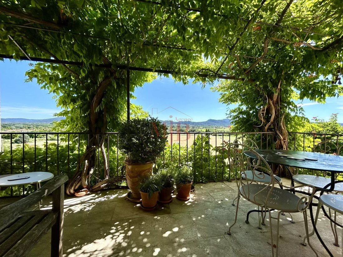 House in Cadenet, Provence-Alpes-Côte d'Azur, France 2 - 17381452