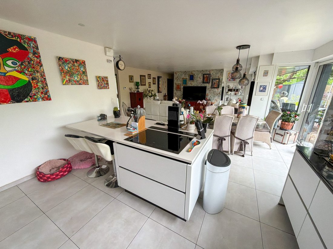 House in Paul Bert-Jules Guesde, Lys-lez-Lannoy, France 3 - 18078056