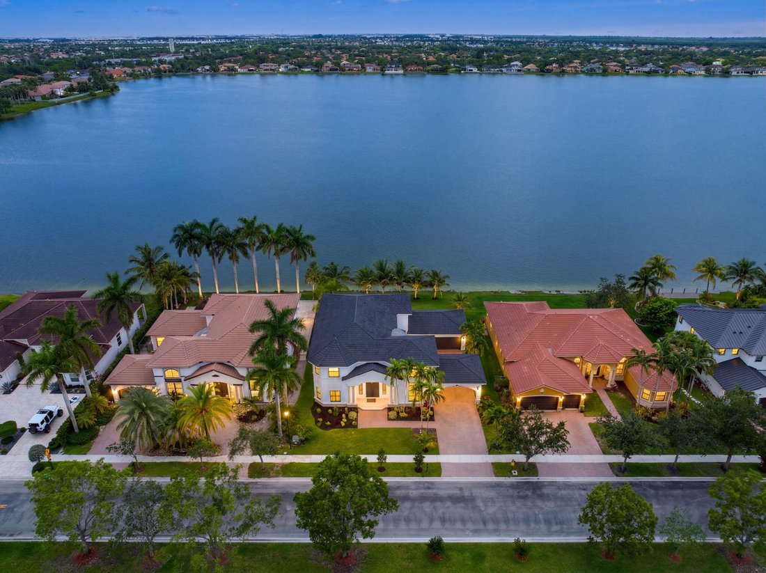 House in Miramar, Florida, United States 4 - 18071981