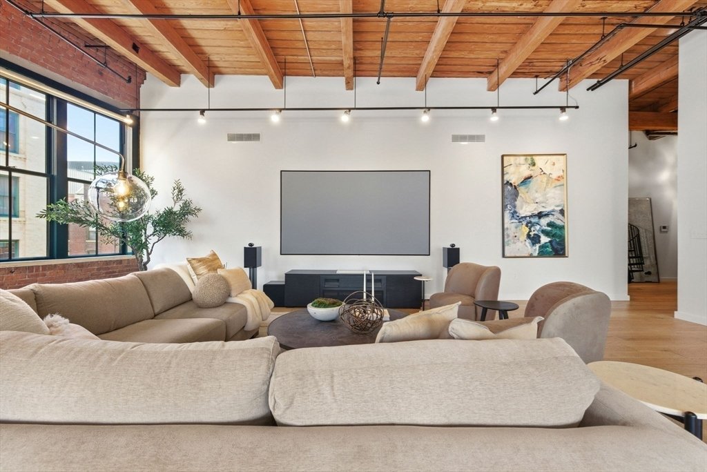 Condo in Boston, Massachusetts, United States 5 - 18072755