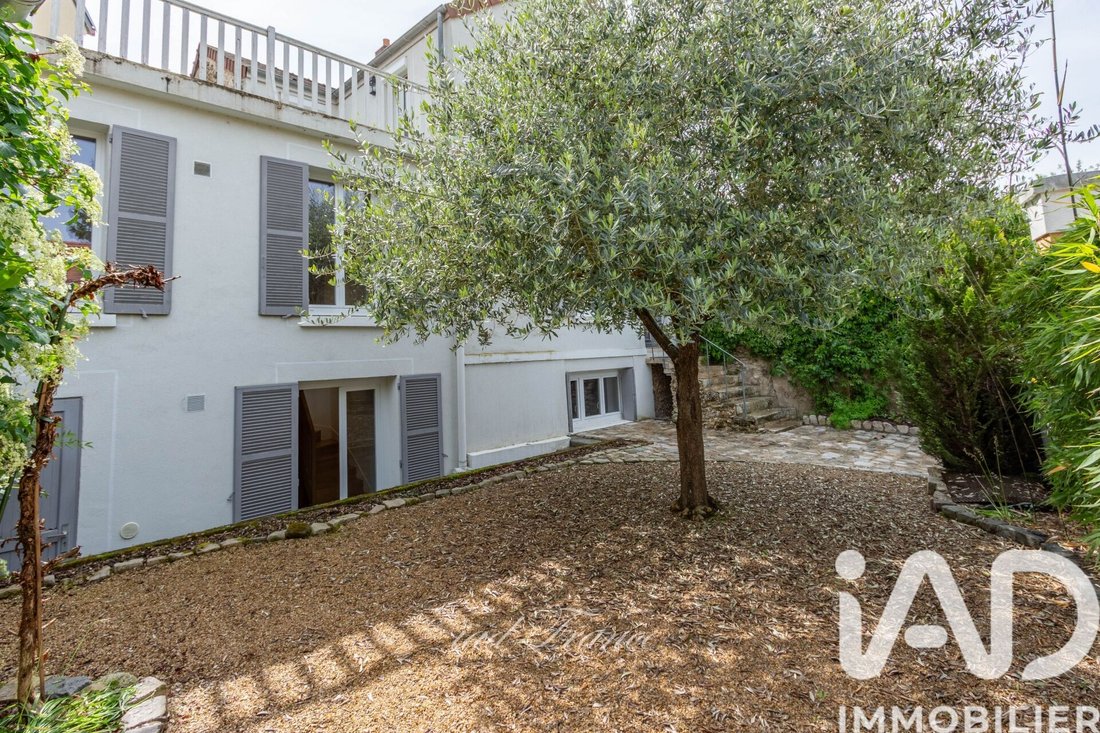 House in Orgeval, Ile-de-France, France 2 - 18076594