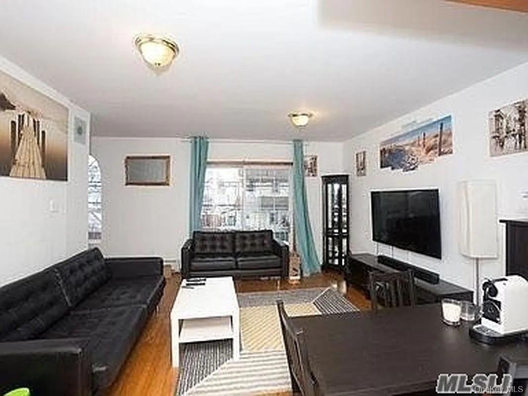 House in New York, New York, United States 5 - 18074649