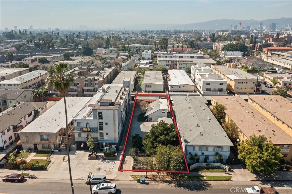 Los Angeles, California, United States 1 - 17331426