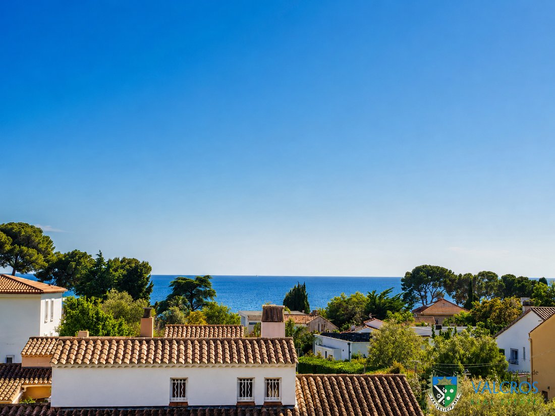 Apartment in Centre Ville, Carqueiranne, France 1 - 18075399