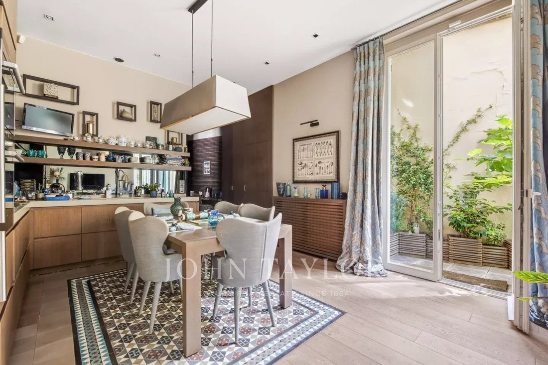 Apartment in Porte Dauphine, Paris 16e Arrondissement, Paris 5 - 18073277