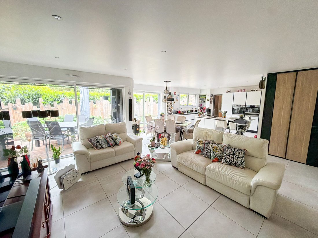 House in Paul Bert-Jules Guesde, Lys-lez-Lannoy, France 5 - 18078056